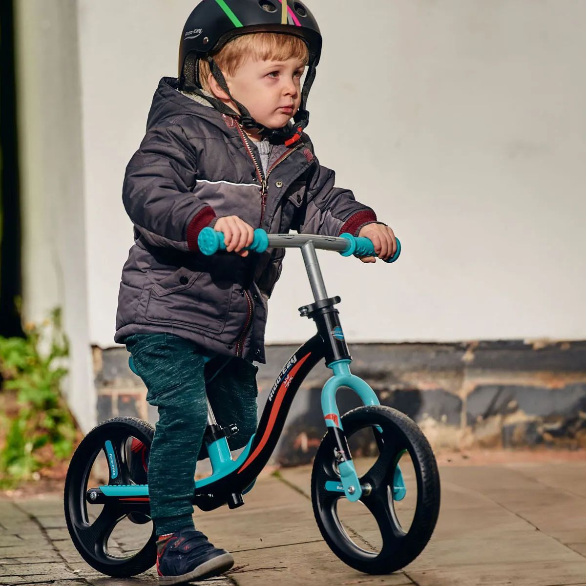 Go Glo Black & Celeste Green Balance Bike