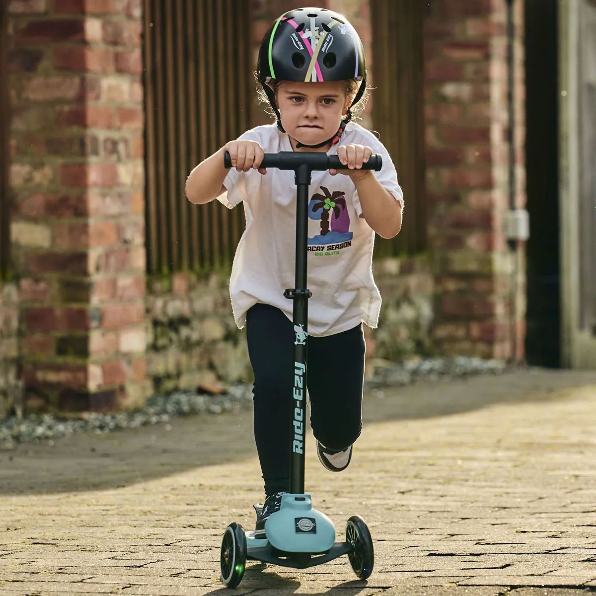 Kick 3 Wheeled Light Up Scooter - Kingfisher