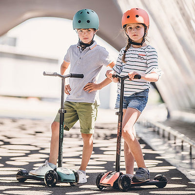 Highwaykick 5 LED Scooter for Kids & Adults - Peach