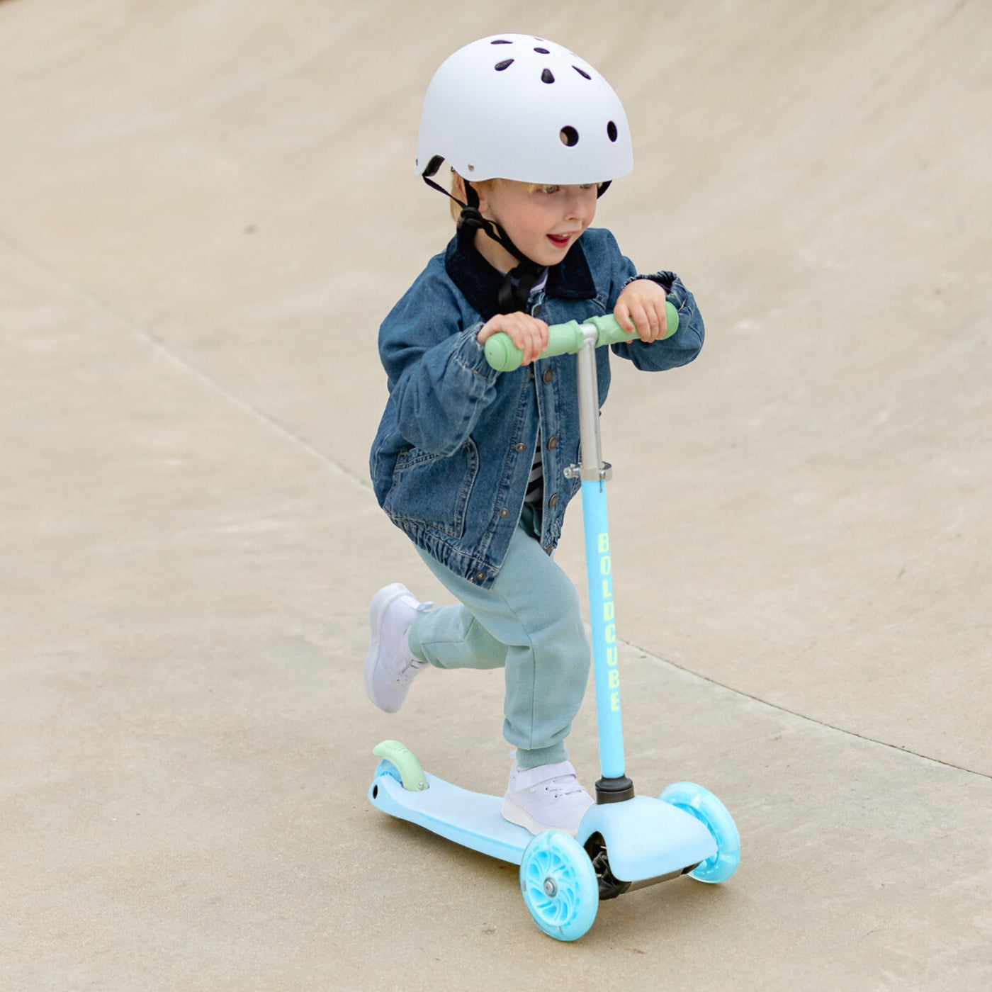 Blue & Green - Teeny 3 Wheel Scooter-Scooters-BOLDCUBE Scooters-Yes Bebe