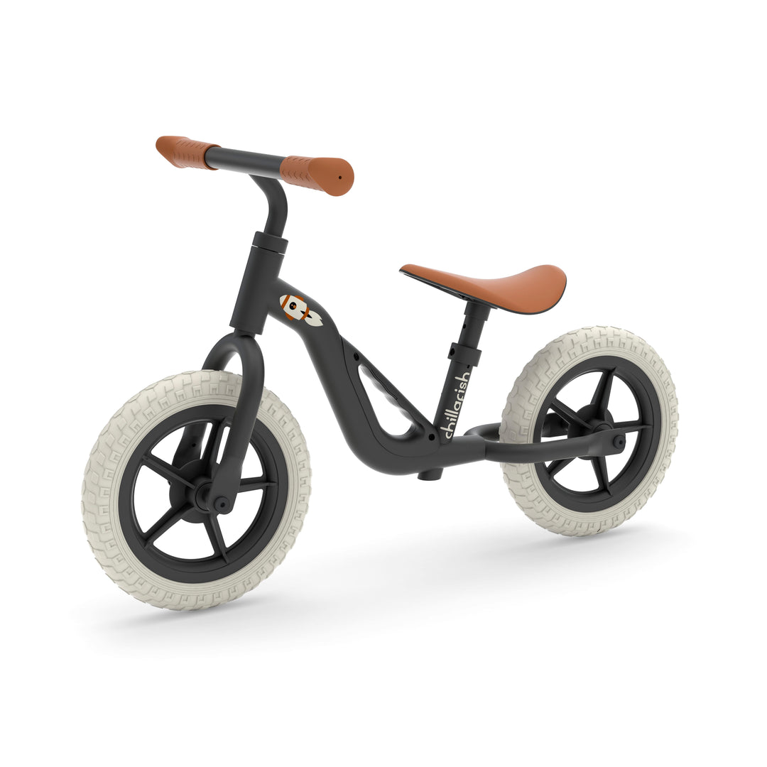 Chillafish Charlie 10 Balance Bike Black Lightweight