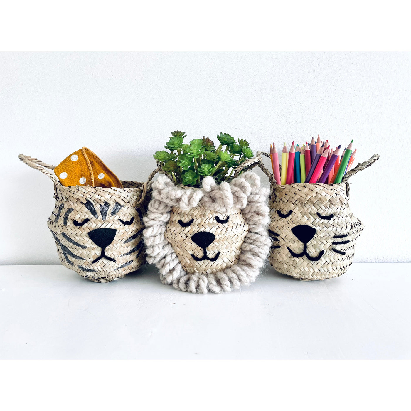 Natural Lion Basket - Mini