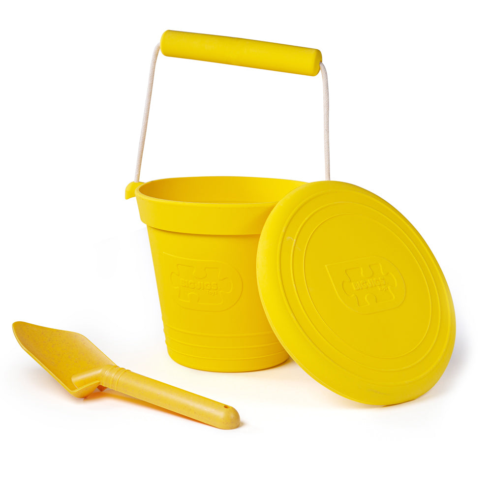Honey Yellow Silicone Bucket, Flyer and Spade Set - DNA yet