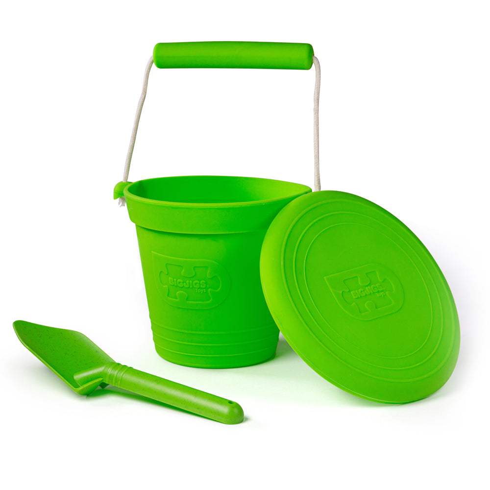 Meadow Green Silicone Bucket, Flyer and Spade Set - DNA yet