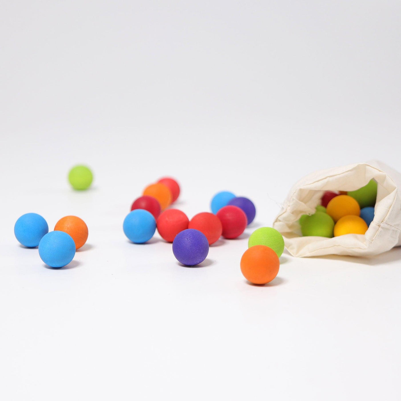 Small Wooden Marbles-Grimm's-Yes Bebe