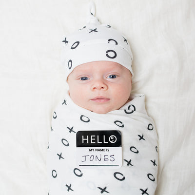 Lulujo - Bamboo Hat and Swaddle - Hugs & Kisses
