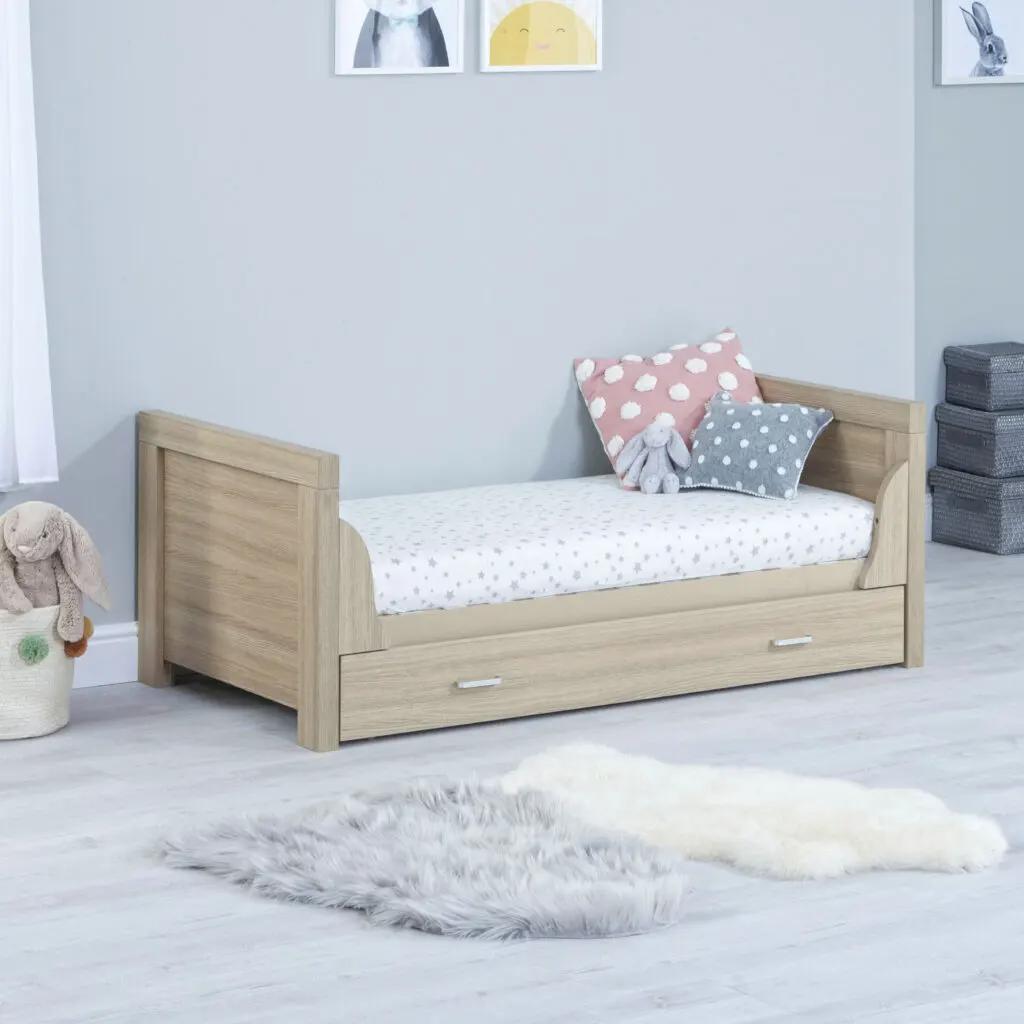 Luno Cot Bed With Drawer - Oak