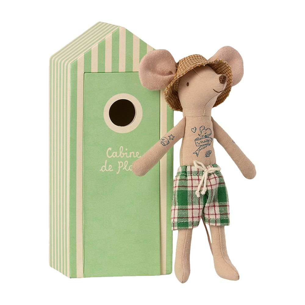 Father Beach Mouse in Cabin de Plage (Beach House)