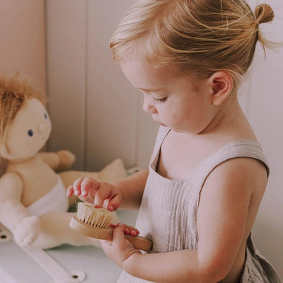 Olli Ella Dinkum Doll Accessories Pinewood Brush